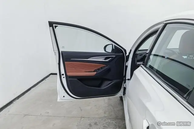 Changan Yidong PLUS 1.4T DCT High Energy Version