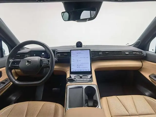 NIO NIO ES8 580KM base version six seats