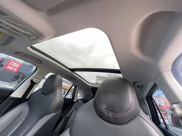 Roewe Roewe eRX5 Super Hybrid Premium Edition