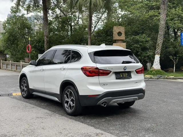 BMW BMW X1 sDrive18Li Exclusive type