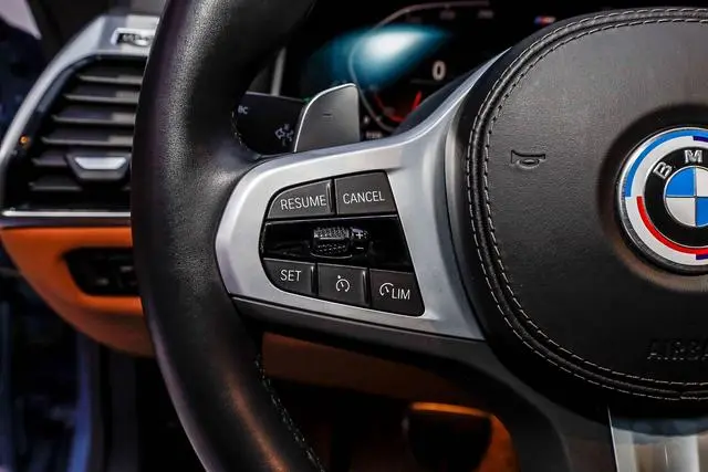 BMW BMW 8 Series Facelifted 840i coupe M sports suit