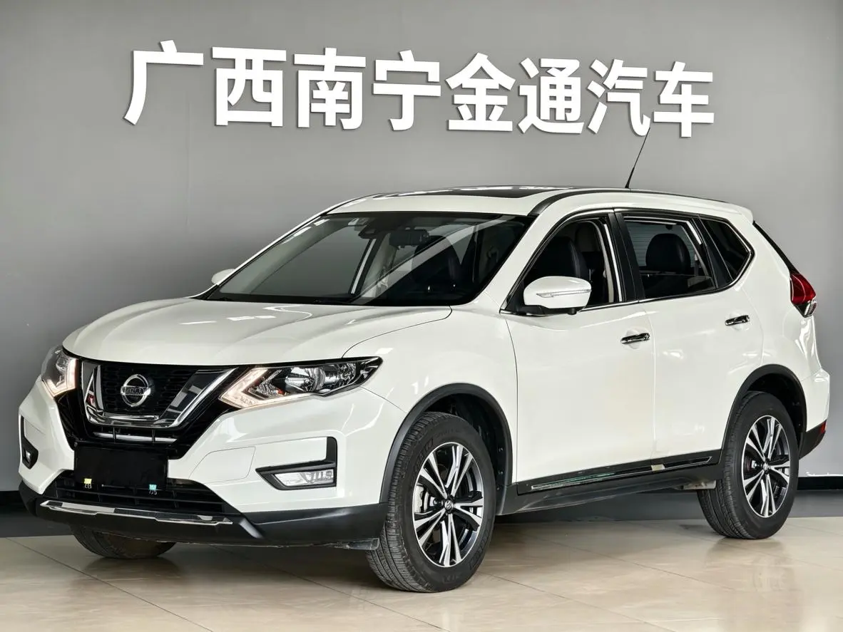 Nissan Qijun 2.5L CVT Zhilian seven-seater leading version 4WD