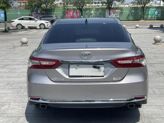TOYOTA Camry 2.5G Deluxe Edition