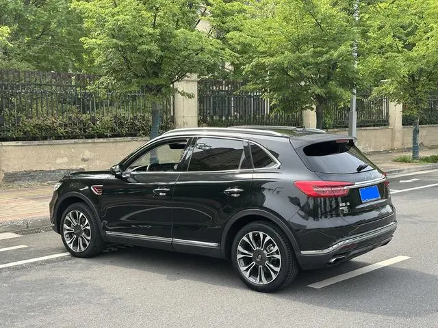 Hongqi Hongqi HS5 2.0T Zhilian Qixiang four-wheel drive version