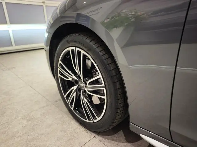 Audi Audi A5L 2.0T Qiankun Smart Driving Version