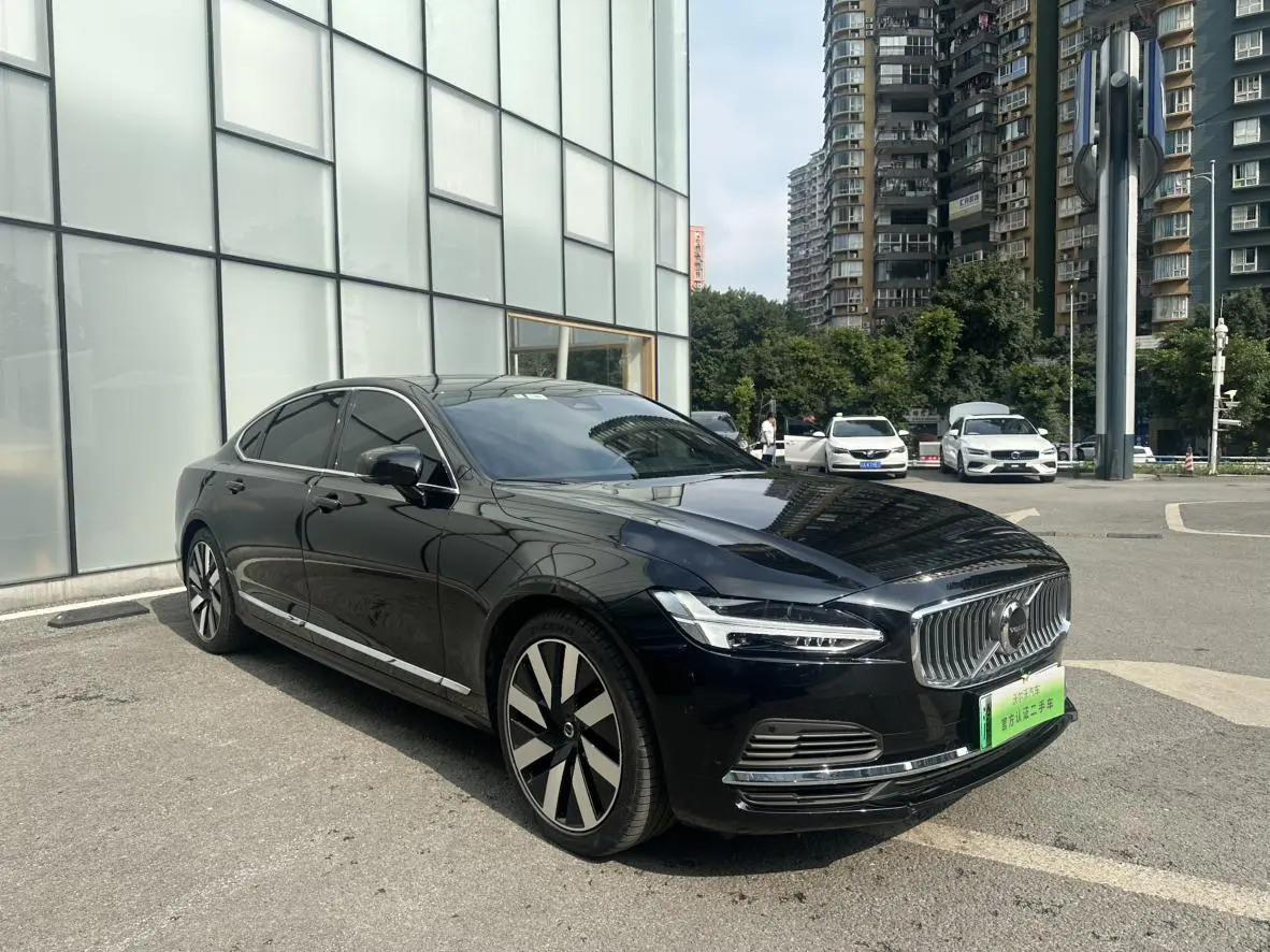 Volvo Volvo S90 PHEV T8 four-wheel drive long battery life Zhiya Deluxe Edition