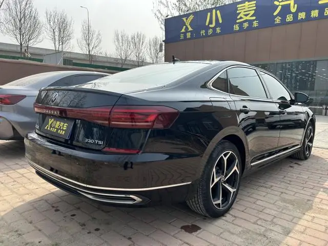 Volkswagen Passat 330TSI Starry Sky Elite Edition