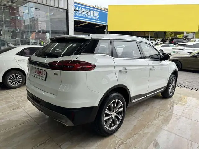 Geely Boyue 1.8TD automatic two-wheel drive intelligent 4G connected version