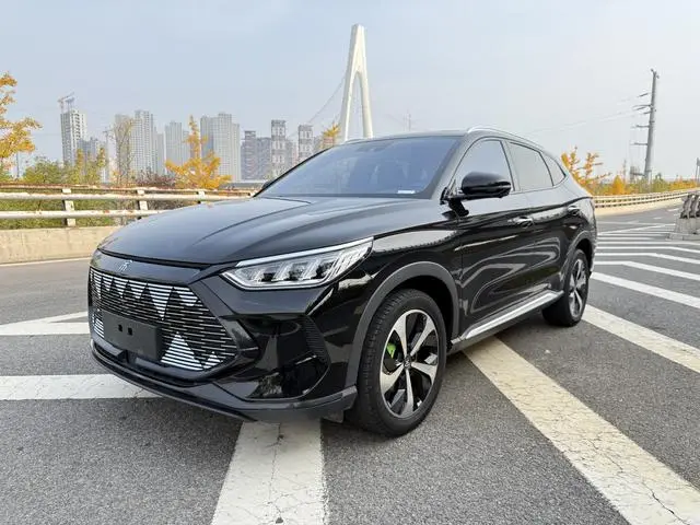 BYD Song PLUS DM DM-i 100KM four-wheel drive flagship PLUS