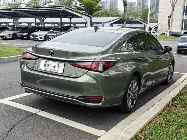 Lexus Lexus ES 200 Excellent Edition