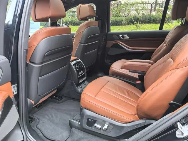 BMW BMW X7 xDrive40i Exclusive M Sports Suit