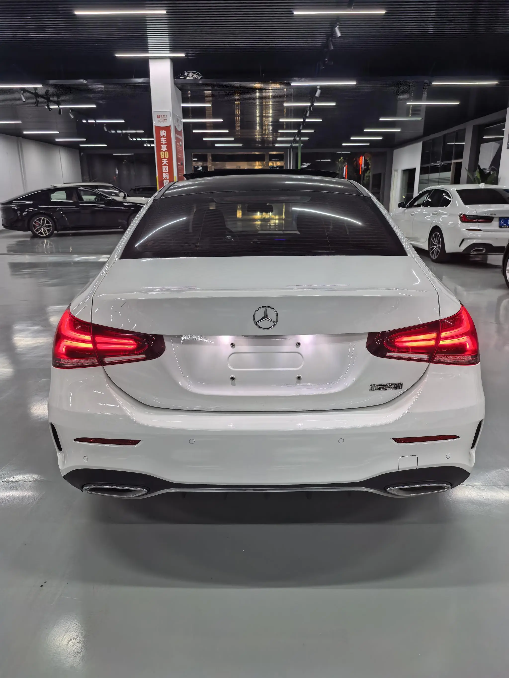 Mercedes-Benz Mercedes-Benz A-class A 200 L sports sedan fashion Version