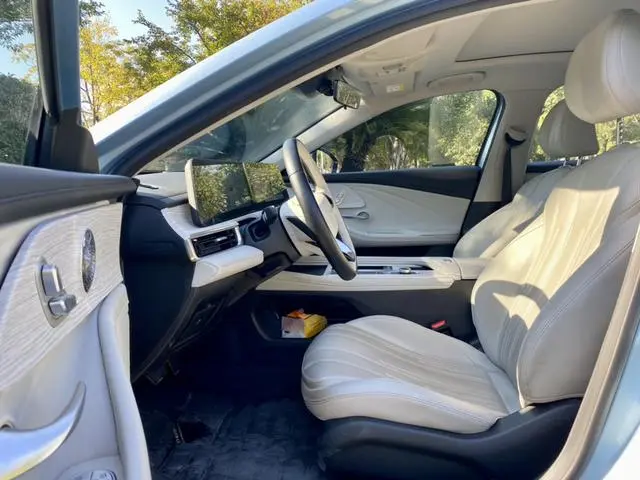 Chery Fengyun Fengyun A8 127 Wind-by-wind version