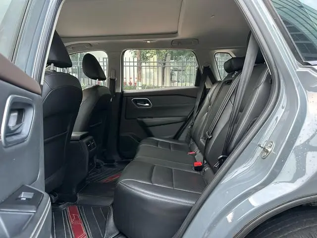 Nissan Qijun VC-Turbo 300 CVT 2WD Deluxe Edition