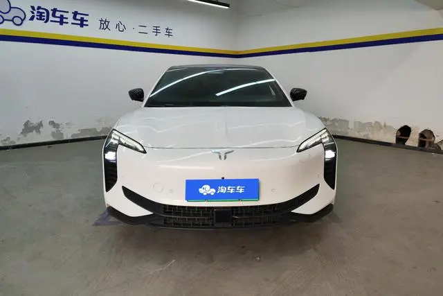 Hongqi Hongqi EH7 820 Pro
