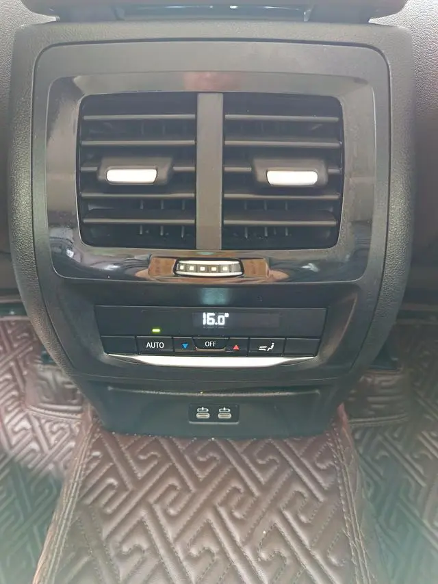 BMW BMW X3 xDrive25i M sports suit