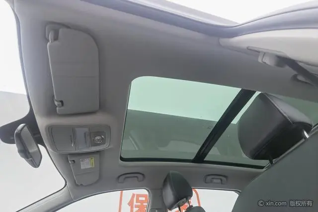 Roewe Roewe eRX5 50T Hybrid Interconnection Premium Ultimate Edition