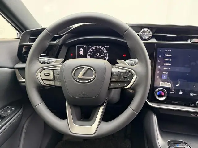 Lexus Lexus RZ 450e DIRECT4 vertical version