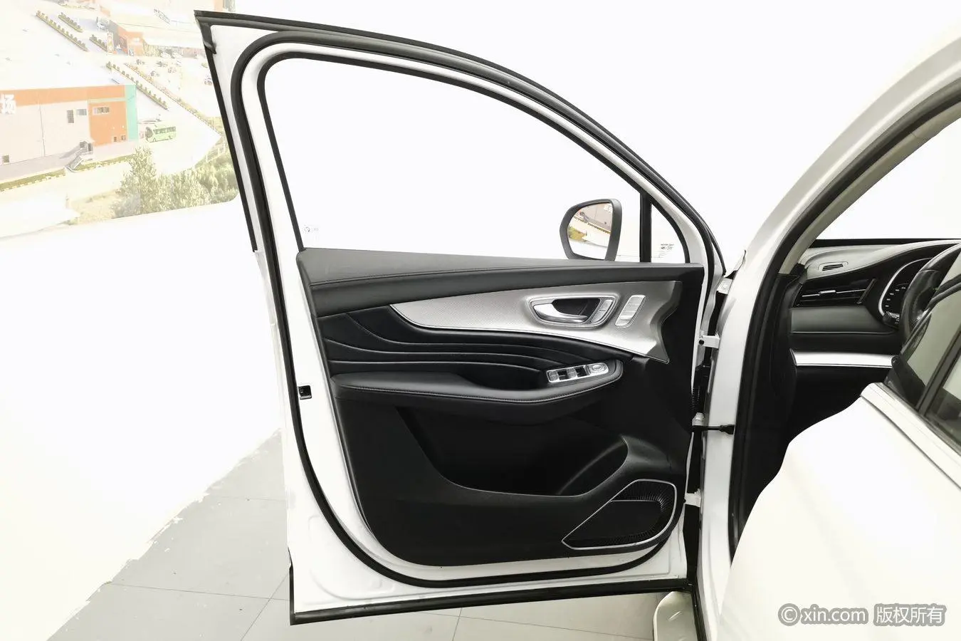 Roewe Roewe RX5 MAX 300TGI Automatic Smart Cockpit Deluxe Edition