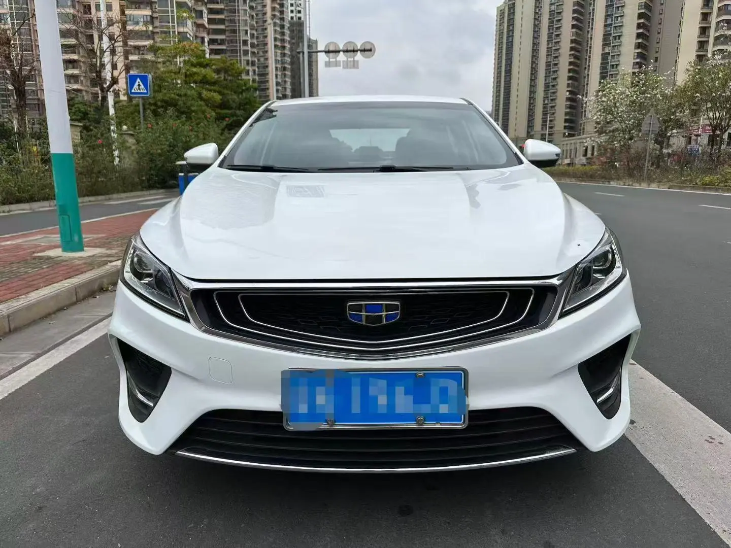 Geely Binrui 14T CVT colorful version