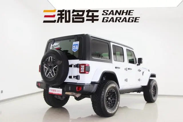 Jeep Wrangler 4xe PHEV Four-door 2.0T 4xe Sahara