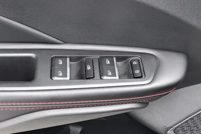 Geely Binrui 200T DCT Binzhi Edition
