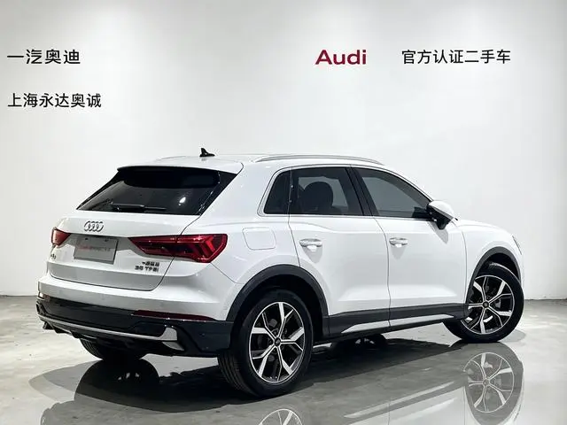 Audi Audi Q3 35 TFSI fashion and elegant