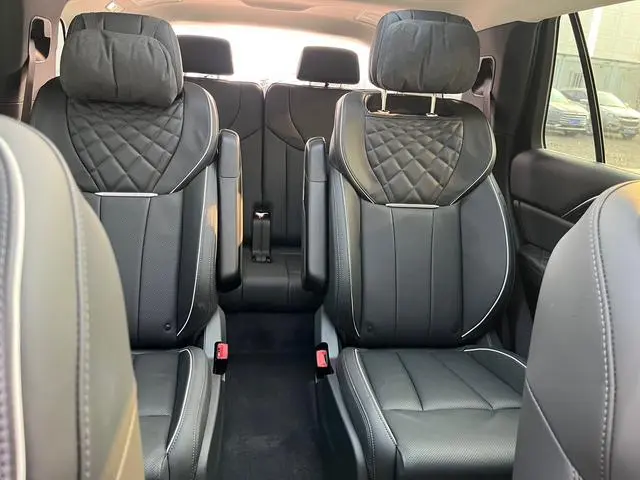 Hongqi Hongqi E-HS9 660km Qichang version six seats