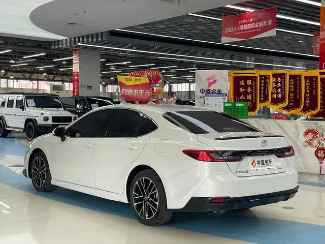 TOYOTA Camry Dual Engine 2.0 HSE Sports Lite Edition