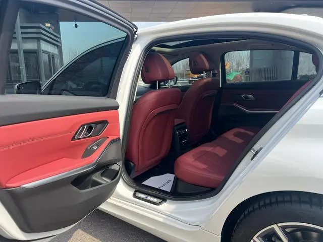 BMW BMW 3 Series 325Li M sports suit
