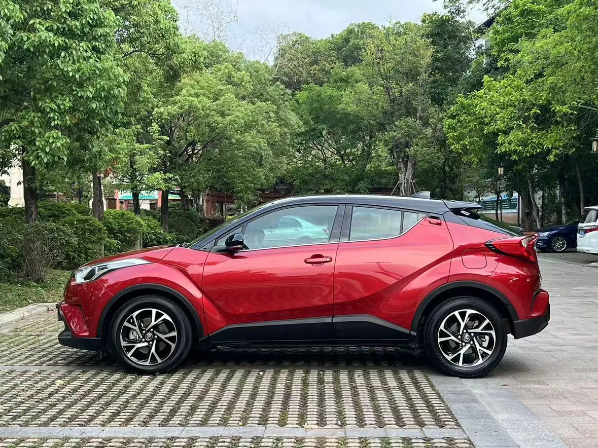 TOYOTA Toyota C-HR 2.0L Leading version