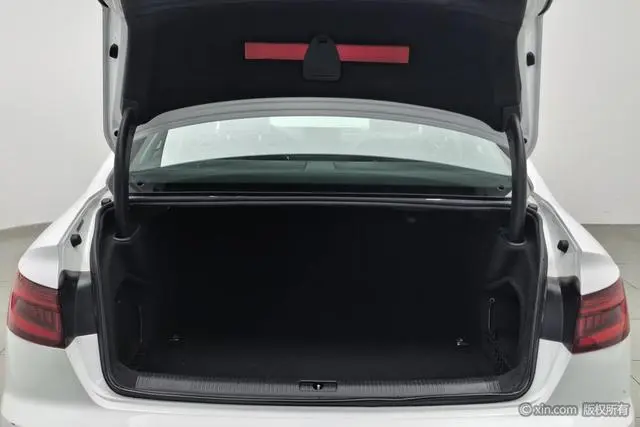 Audi Audi A4L 40 TFSI fashion country VI