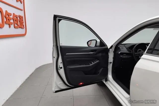 Nissan Teana 2.0T XL Upper AD1 Smart Enjoy Pilot Edition