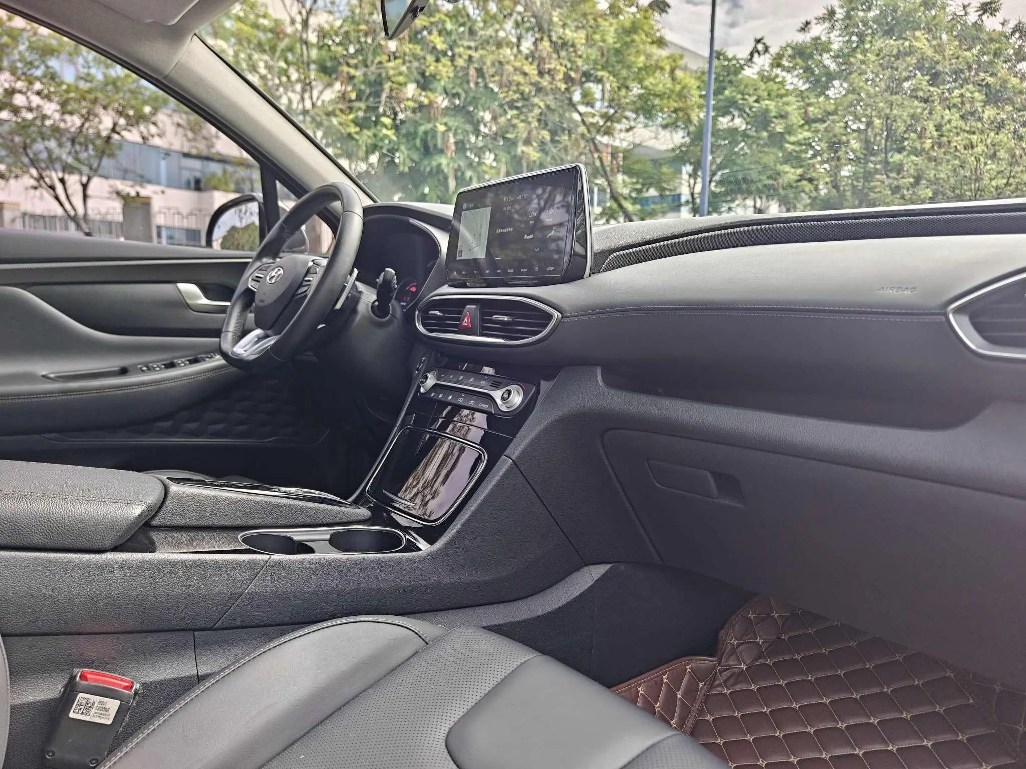 Hyundai Shengda 380 TGDi GLS automatic two-wheel drive deluxe edition Country V