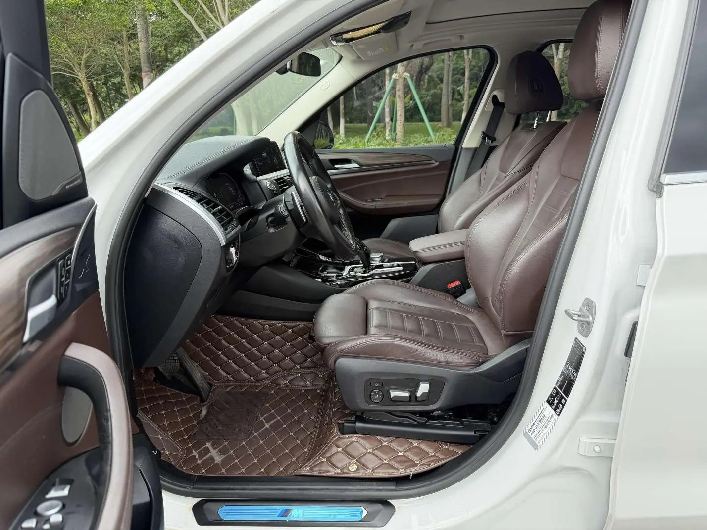BMW BMW X3 xDrive28i M sports suit