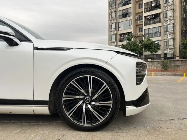 Xpeng Xiaopeng G9 650 Performance Edition Pro