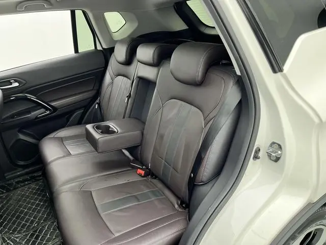GAC Trumpchi GS4 270T automatic two-wheel drive luxury smart version