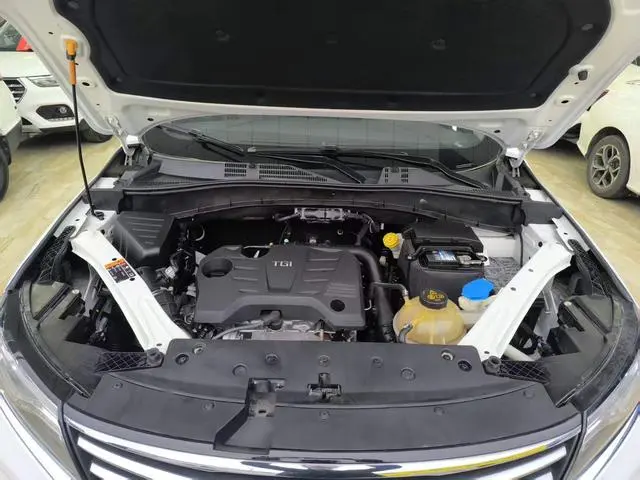 Roewe Roewe RX5 20T automatic 4G Interconnection Beyond Version