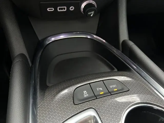 Chevrolet Mai Ruibao XL 535T automatic sharp version