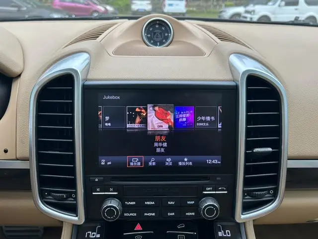 Porsche Cayenne Cayenne Platinum Edition 3.0T