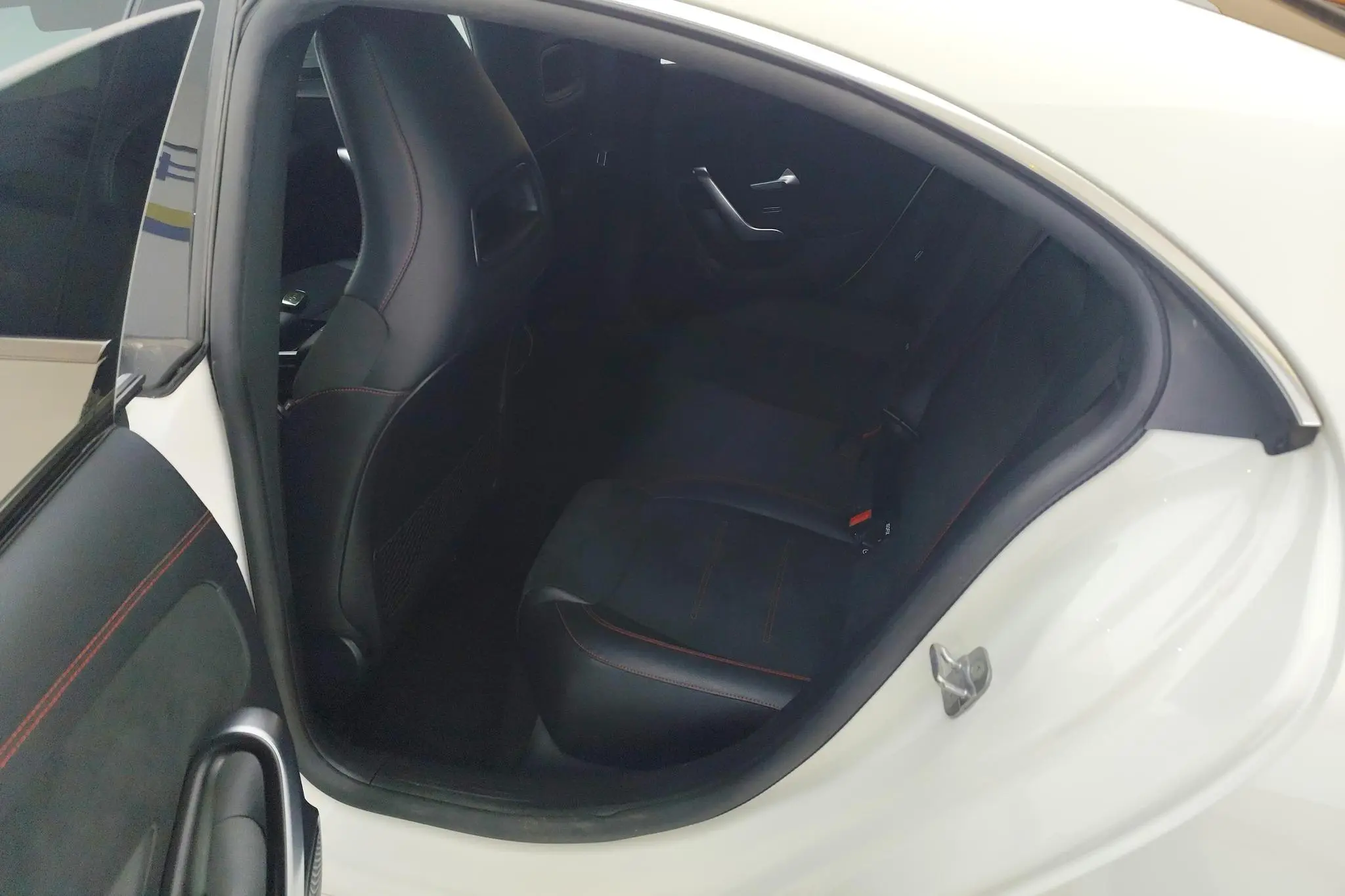 Mercedes-Benz Mercedes-Benz CLA CLA 200 four-door coupe