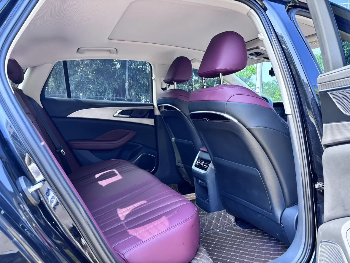 Hongqi Hongqi H5 2.0T Automatic Zhilian Qichang Version