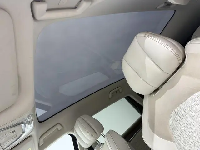 VOYAH Lan Tu FREE Four-wheel drive standard range extension exclusive luxury set