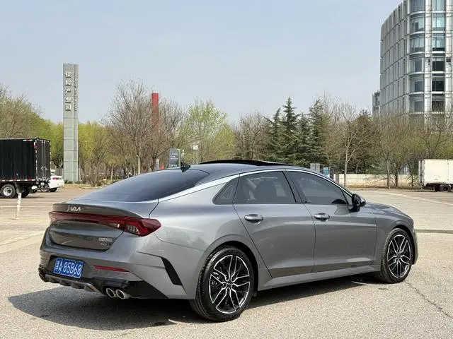 Kia Kia K5 New version of 380T GT-Line