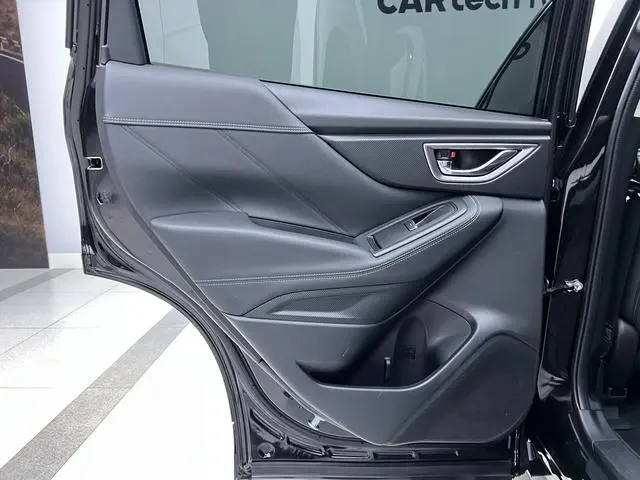 Subaru FORESTER Forester 2.0i Deluxe Edition EyeSight