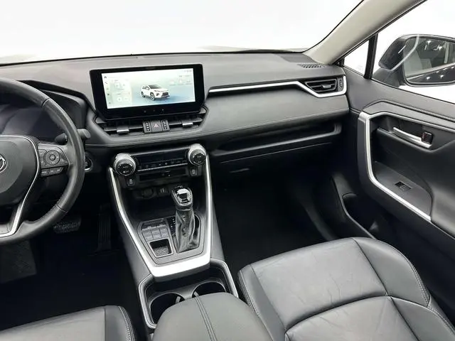 TOYOTA Wilanda 2.0L four-wheel drive Luxury PLUS edition