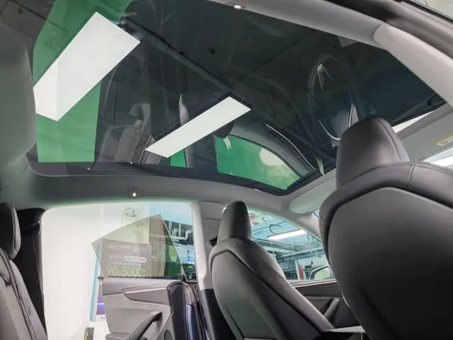 Tesla Model Y Rear-wheel drive version