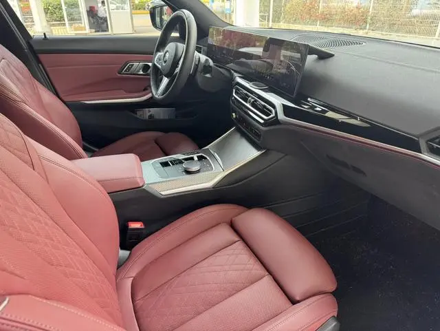 BMW BMW 3 Series 325i M Sports Yao Ye Suit