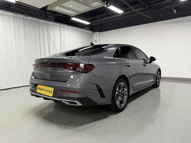 Kia Kia K5 270T CVVD Luxury Technology Edition