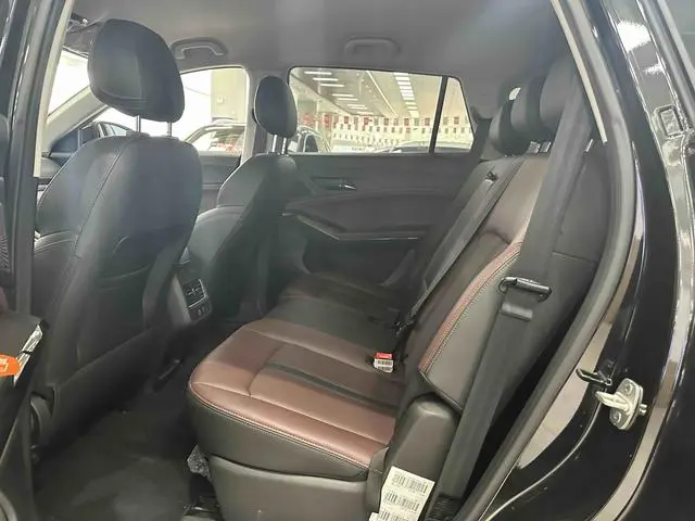 Jianghuai Yiwei Jianghuai X8 E Home 1.5T DHT Jiaxin Edition 7 Seats